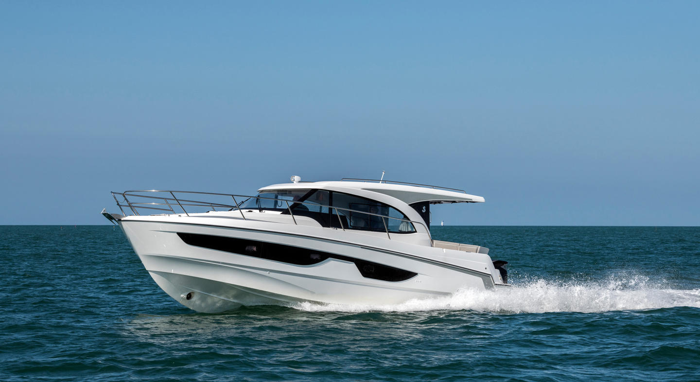 Antares_11_Exterior_03