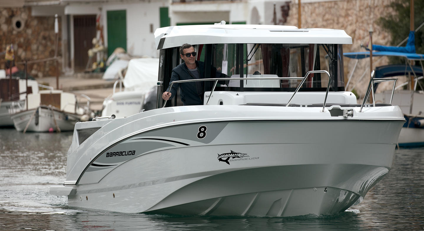 Beneteau Barracuda 8 Exterior