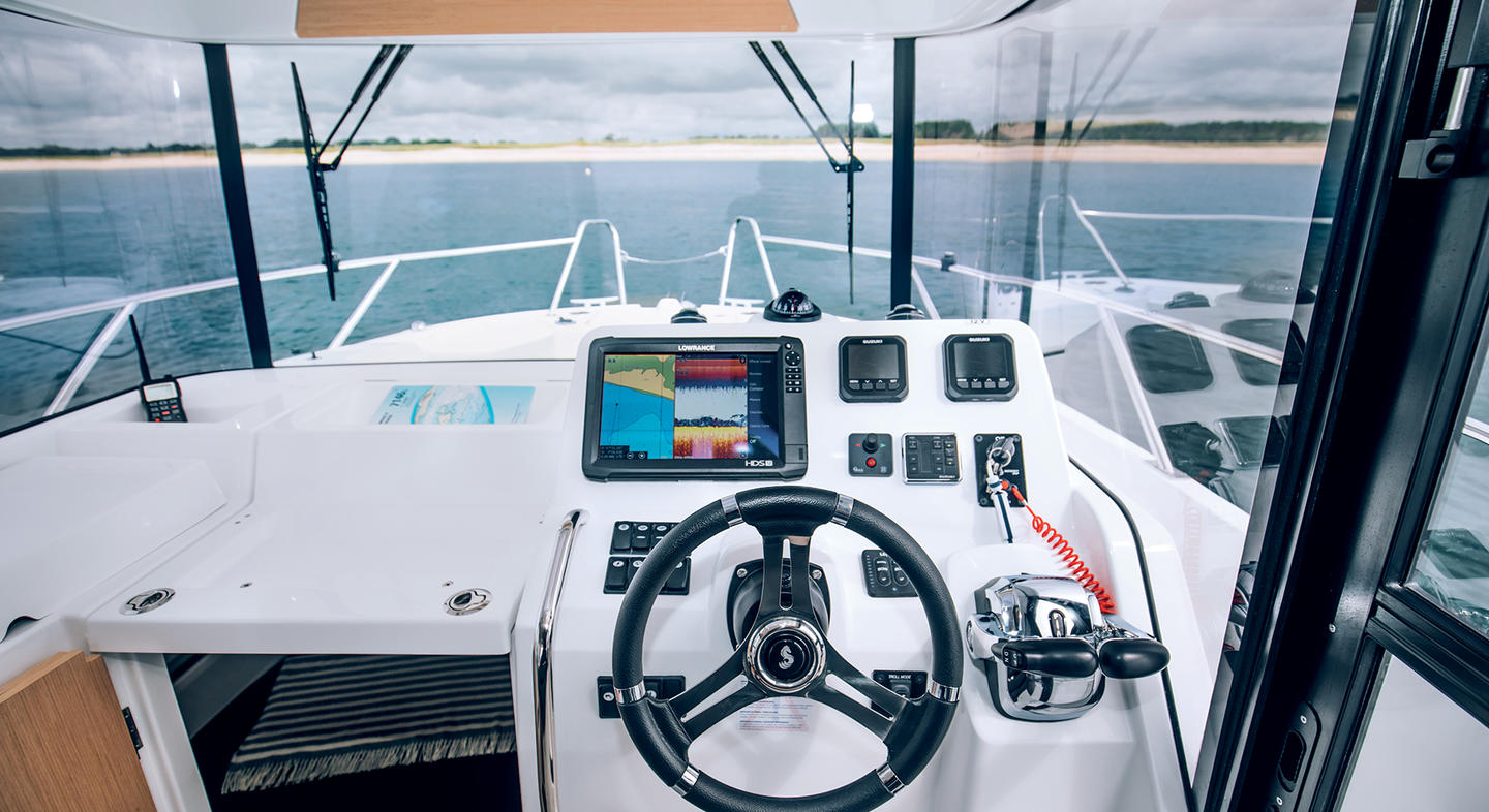 Beneteau Barracuda 9 Interior