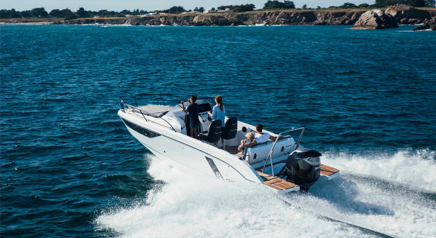 Flyer_8_Sundeck_Exterior_09