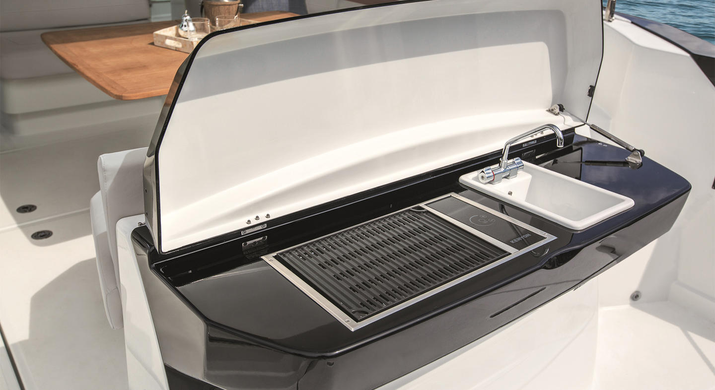 Gran Turismo 40 Exterior Design